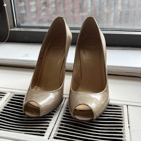 Stuart Weitzman Peep Toe Nude Pumps - Picture 5 of 6